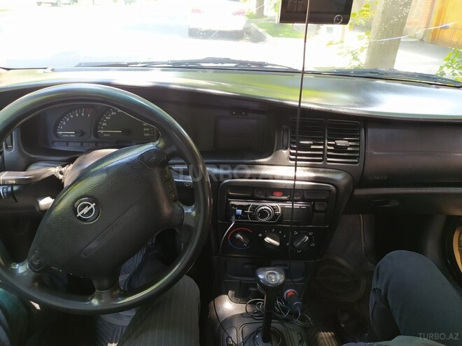Opel Vectra 1997, 381,000 km - 1.8 l - Qax