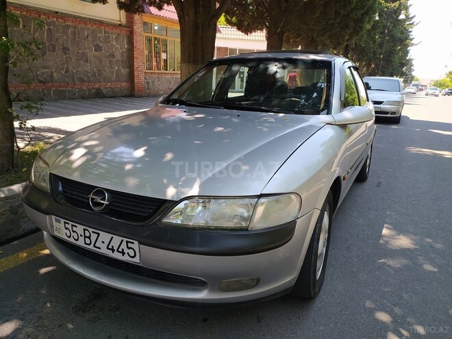 Opel Vectra 1997, 381,000 km - 1.8 l - Qax