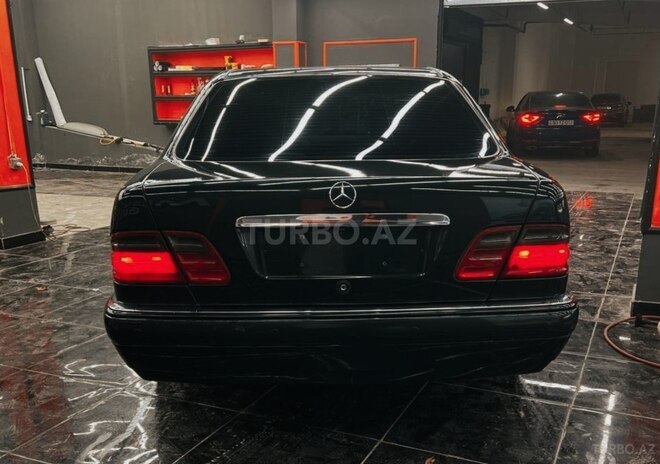 Mercedes E 320 1997, 456,000 km - 3.2 l - Bakı