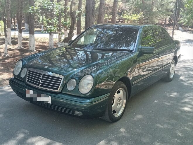 Mercedes E 240 1998, 205,000 km - 2.4 l - Bakı