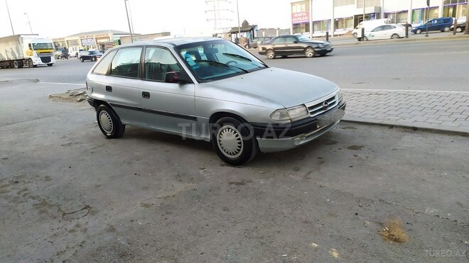 Opel Astra 1992, 447,700 km - 1.4 л - Bakı