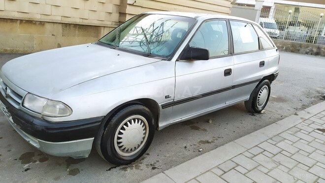 Opel Astra 1992, 447,700 km - 1.4 л - Bakı