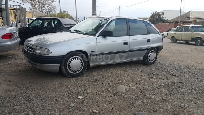 Opel Astra 1992, 447,700 km - 1.4 л - Bakı