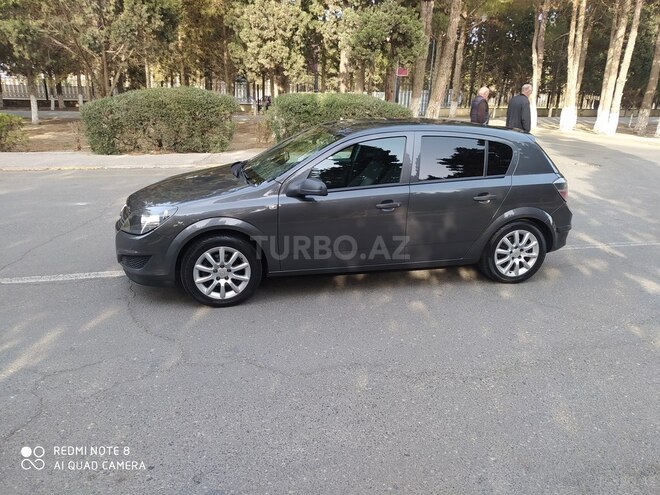 Opel Astra 2010, 190,000 km - 1.3 l - Bakı