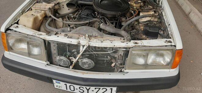 Mercedes 190 1990, 236,000 km - 2.0 l - Mingəçevir