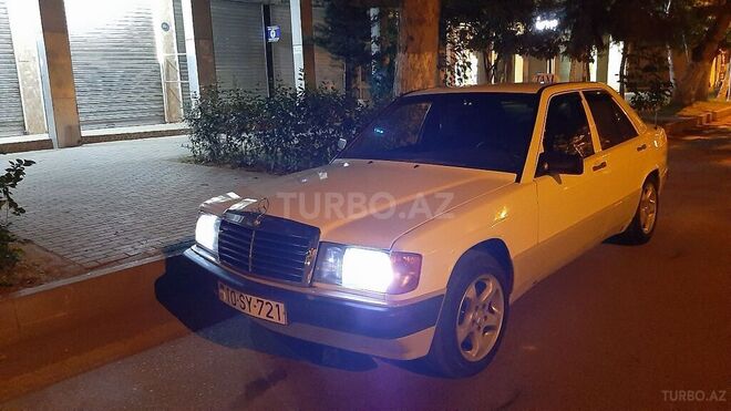 Mercedes 190 1990, 236,000 km - 2.0 l - Mingəçevir