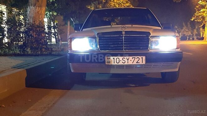 Mercedes 190 1990, 236,000 km - 2.0 l - Mingəçevir