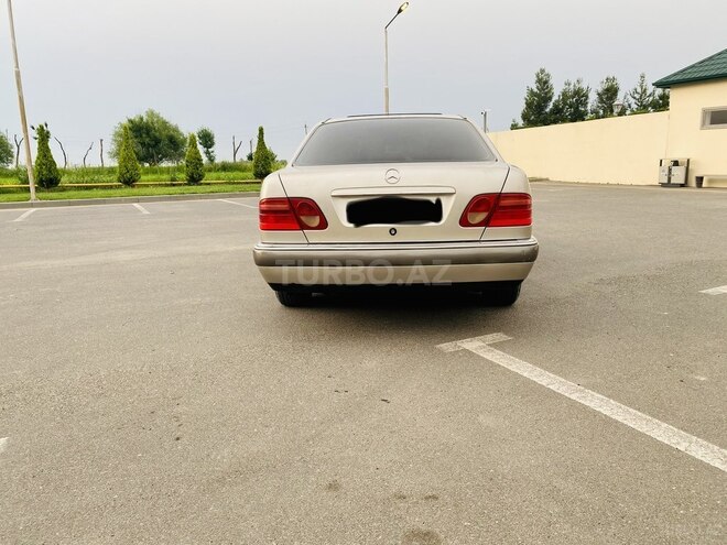 Mercedes E 220 1997, 378,900 km - 2.2 l - Ağcabədi