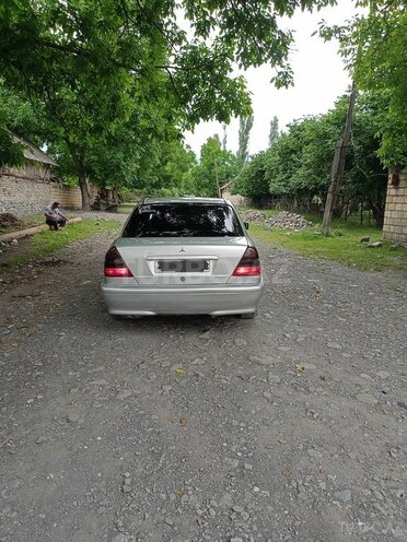 Mercedes C 200 1997, 498,438 km - 2.0 л - Qəbələ