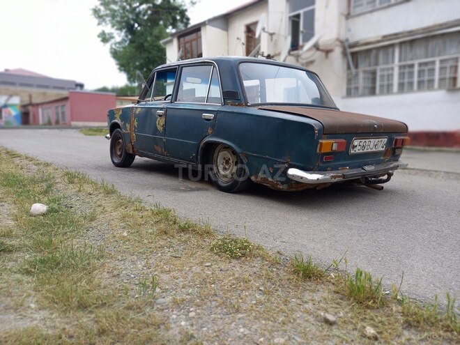 LADA (VAZ) 2101 1970, 800,000 km - 1.5 л - Qusar