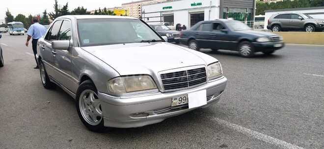 Mercedes C 230 2000, 245,300 km - 2.3 l - Sumqayıt