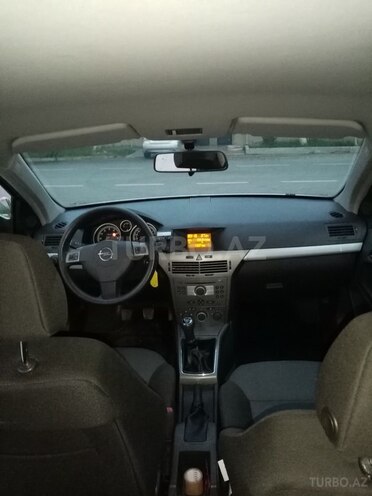 Opel Astra 2004, 136,500 km - 1.4 l - Yevlax