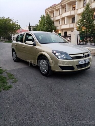 Opel Astra 2004, 136,500 km - 1.4 l - Yevlax