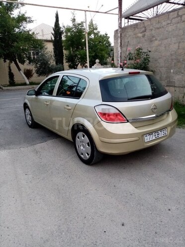 Opel Astra 2004, 136,500 km - 1.4 l - Yevlax
