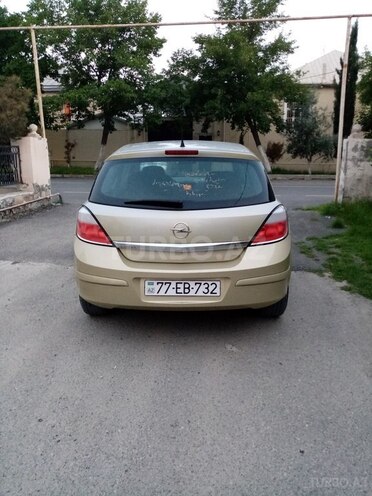Opel Astra 2004, 136,500 km - 1.4 l - Yevlax