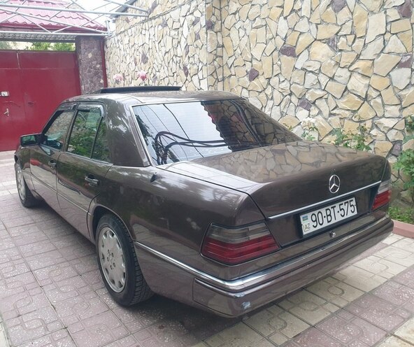 Mercedes E 220 1992, 547,000 km - 2.2 l - Bakı