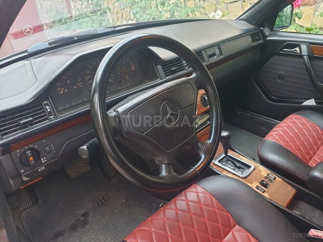 Mercedes E 220 1992, 547,000 km - 2.2 l - Bakı
