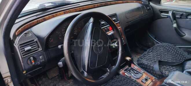 Mercedes C 240 1997, 333,000 km - 2.4 l - Bakı