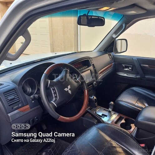 Mitsubishi Pajero 2007, 305,000 km - 3.0 l - Bakı
