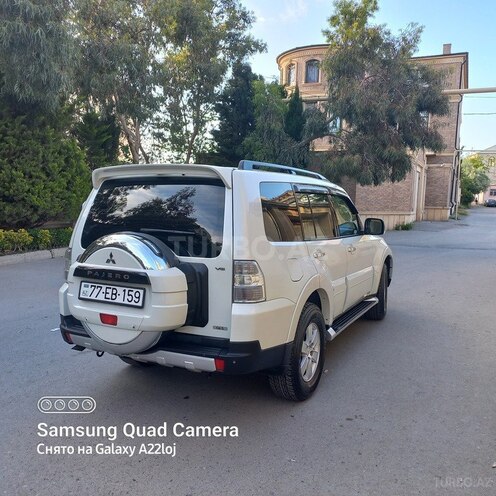 Mitsubishi Pajero 2007, 305,000 km - 3.0 l - Bakı