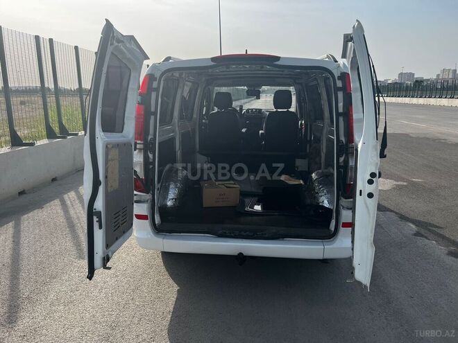 Mercedes Vito 111 2010, 252,000 km - 2.2 l - Bakı