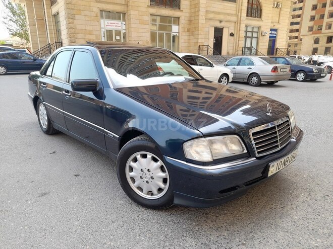 Mercedes C 240 2000, 395,000 km - 2.4 l - Bakı