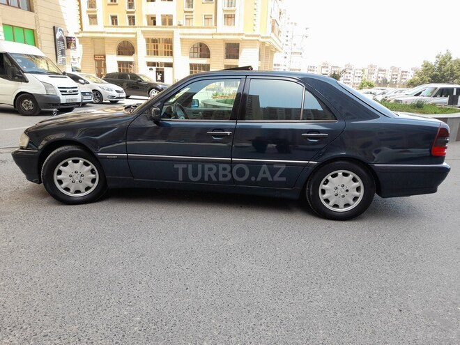 Mercedes C 240 2000, 395,000 km - 2.4 l - Bakı
