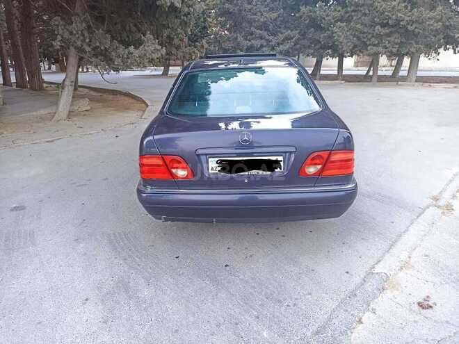 Mercedes E 240 1998, 33,000 km - 2.4 l - Bakı