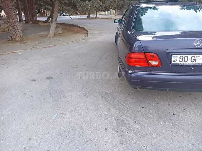 Mercedes E 240 1998, 33,000 km - 2.4 l - Bakı