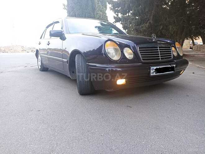Mercedes E 240 1998, 33,000 km - 2.4 l - Bakı