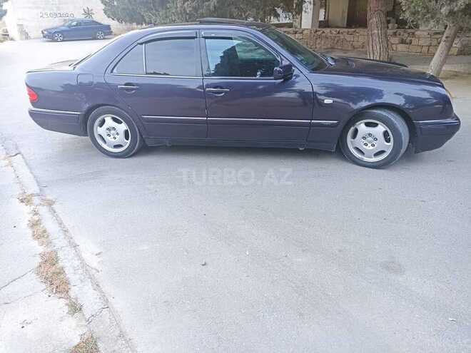 Mercedes E 240 1998, 33,000 km - 2.4 l - Bakı