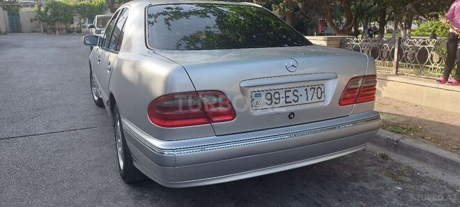 Mercedes E 220 1999, 511,000 km - 2.2 l - Bakı