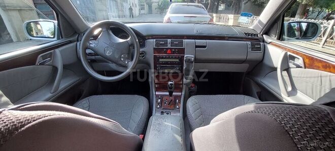 Mercedes E 220 1999, 511,000 km - 2.2 l - Bakı