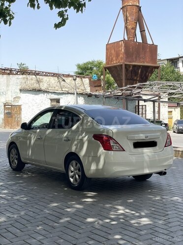 Nissan Sunny 2013, 196,000 km - 1.5 l - Bakı