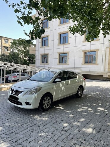 Nissan Sunny 2013, 196,000 km - 1.5 l - Bakı