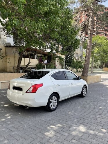 Nissan Sunny 2013, 196,000 km - 1.5 l - Bakı