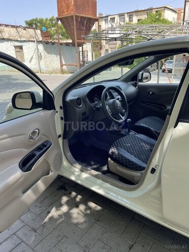Nissan Sunny 2013, 196,000 km - 1.5 l - Bakı