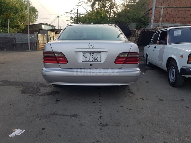 Mercedes E 320 2002, 19,000 km - 3.2 l - Bakı