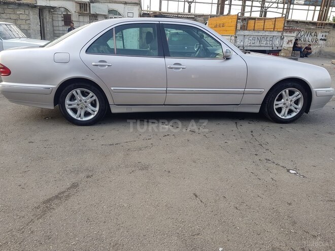 Mercedes E 320 2002, 19,000 km - 3.2 l - Bakı
