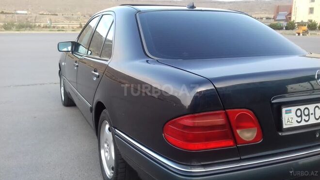 Mercedes E 320 1998, 327,000 km - 3.2 l - Sumqayıt