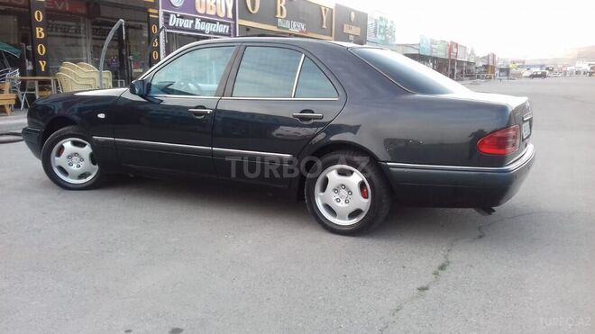 Mercedes E 320 1998, 327,000 km - 3.2 l - Sumqayıt