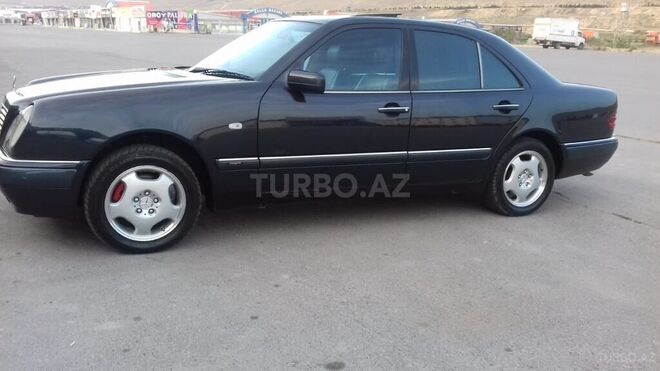 Mercedes E 320 1998, 327,000 km - 3.2 l - Sumqayıt