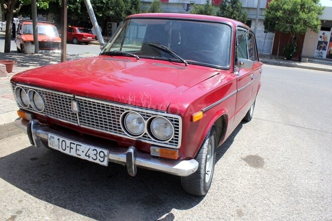 LADA (VAZ) 2103 1975, 286,000 km - 1.3 l - Gəncə