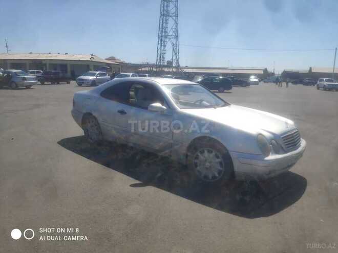Mercedes E 200 1998, 496,000 km - 2.0 l - Sumqayıt