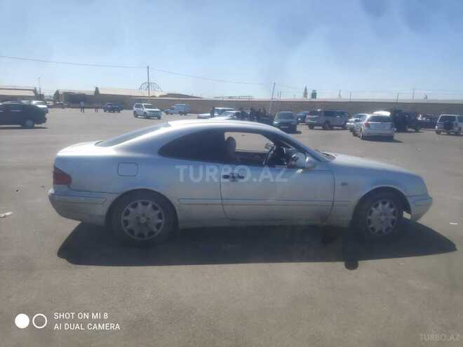 Mercedes E 200 1998, 496,000 km - 2.0 l - Sumqayıt