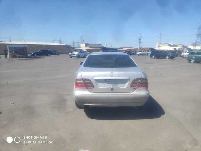 Mercedes E 200 1998, 496,000 km - 2.0 l - Sumqayıt