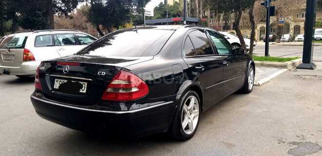 Mercedes E 220 2003, 333,000 km - 2.2 l - Bakı
