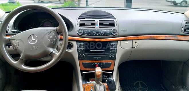 Mercedes E 220 2003, 333,000 km - 2.2 l - Bakı