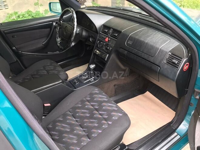 Mercedes C 180 1998, 263,213 km - 1.8 л - Gəncə