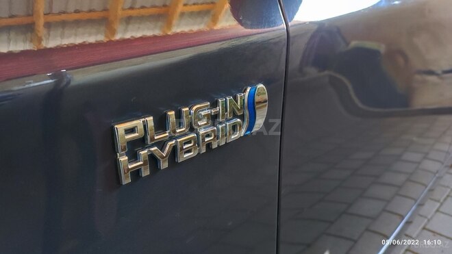 Toyota Prius 2013, 260,000 km - 1.8 l - Bakı